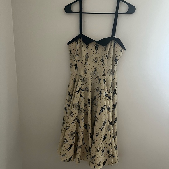 Rock Steady dress - Picture 5 of 7